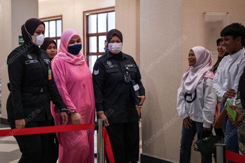 MAHKAMAH TINGGI
