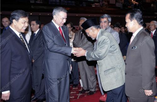 RAJA DR NAZRIN SHAH