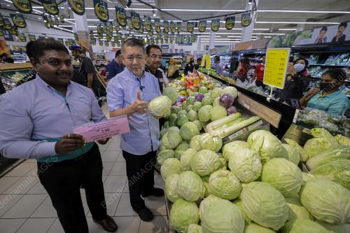 DATUK SERI SALAHUDDIN AYUB