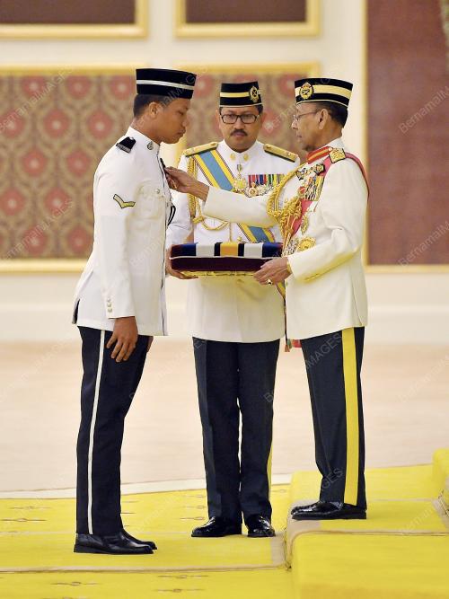 KL29_15092014_AGONG_PINGAT