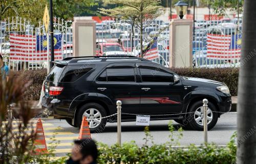 DATUK SERI NAJIB TUN RAZAK
