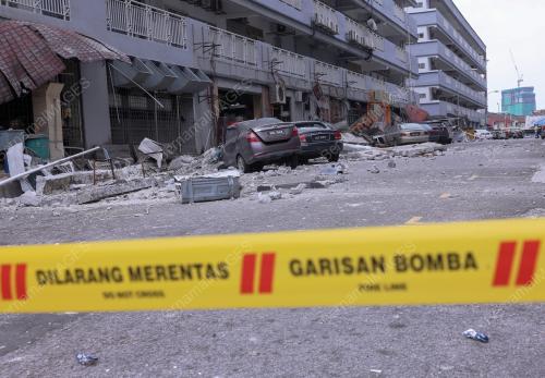 KONKRIT BUMBUNG BANGUNAN RUNTUH
