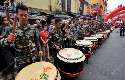 KL29_17022013_DRUMMING