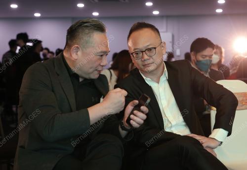 WEE KUAN TAN