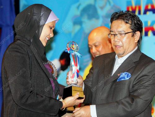 DR ABDUL LATIFF AHMAD