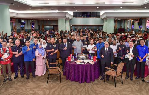 DATUK SERI DR SHAMSUL ANUAR NASARAH