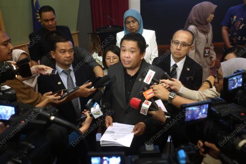 LUKANISMAN AWANG SAUNI