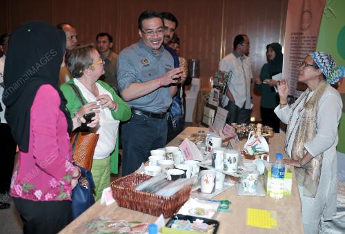 KL29_18112012_PERSIDANGAN