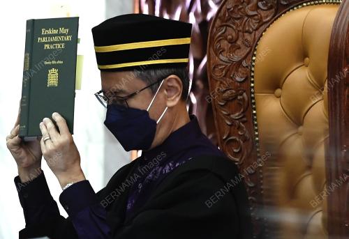TAN SRI AZHAR AZIZAN HARUN