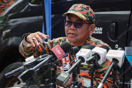 DATUK NORAZAM KHAMIS