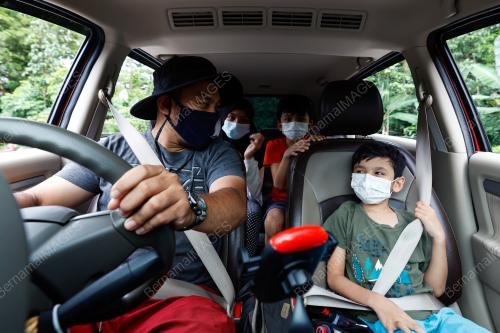 ORANG RAMAI DIBENAR NAIKI KENDERAAN MENGIKUT KAPISITI PENUMPANG - PKP