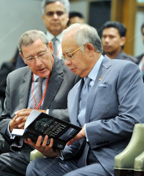 KL29_19092013_PM_COMFERENCE