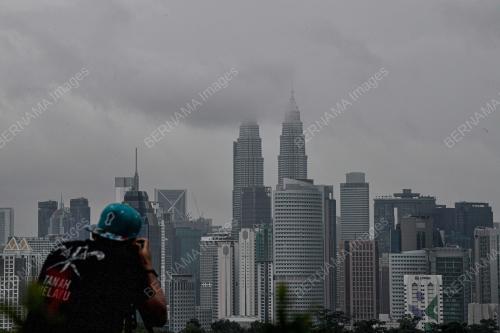CUACA SEJUK MELANDA KUALA LUMPUR
