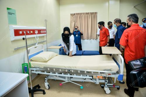 DATUK DR NORAINI AHMAD