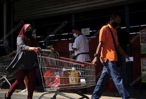 TINJAUAN PENIAGA MENJELANG PERINTAH KAWALAN PERGERAKAN