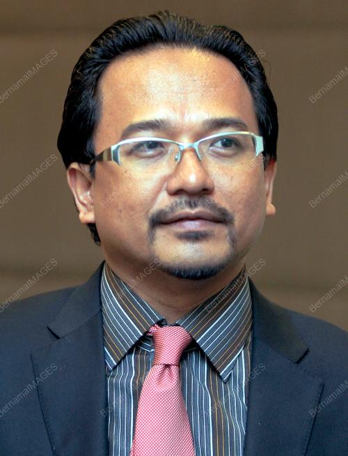 KL29_20062012_KHALEK_AWANG