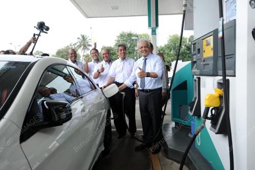 KL29_20082015_PETRONAS