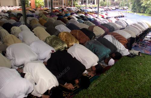KAKITANGAN KEDUTAAN INDONESIA