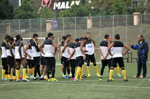 KL29_20112014_BOLASEPAK