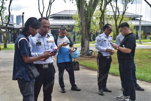 POLIS TRAFIK