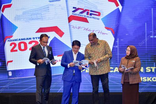 DATUK EWON BENEDICK