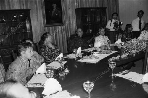 PM ENTERTAIN CHIEF MINISTERS