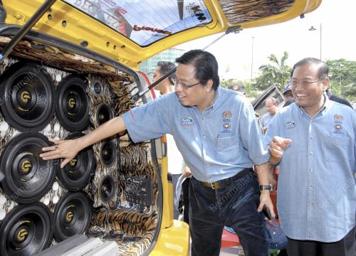 ISMAIL SABRI YAAKOB
