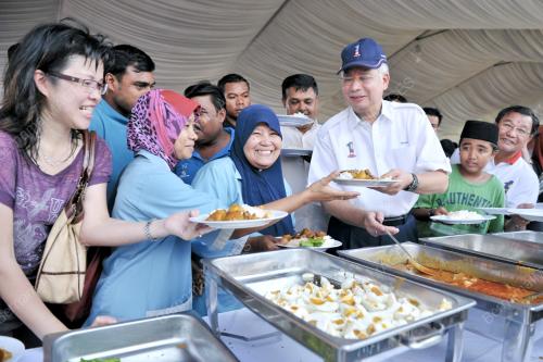 DATUK SERI MOHD NAJIB TUN ABDUL RAZAK