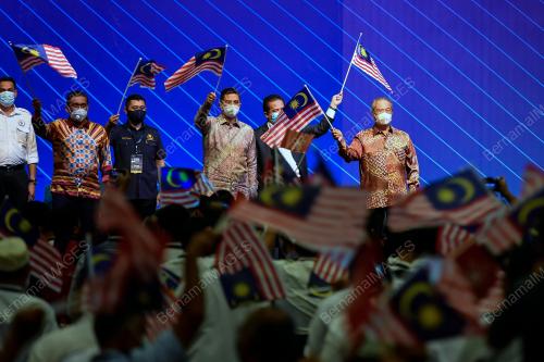 TAN SRI MUHYIDDIN YASSIN