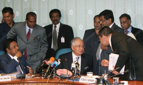 MOHD NAJIB TUN ABDUL RAZAK