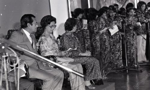 DR. MAHATHIR BIN MOHAMAD