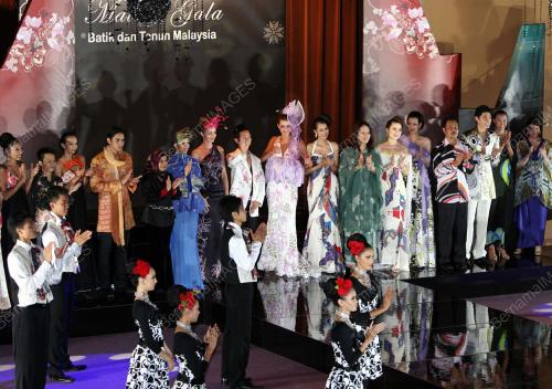MALAM GALA BATIK & TENUN