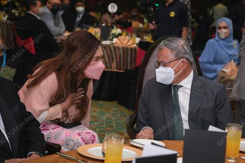 SENATOR DATUK RAS ADIBA RADZI