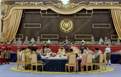 AL-SULTAN ABDULLAH RI'AYATUDDIN AL-MUSTAFA BILLAH SHAH