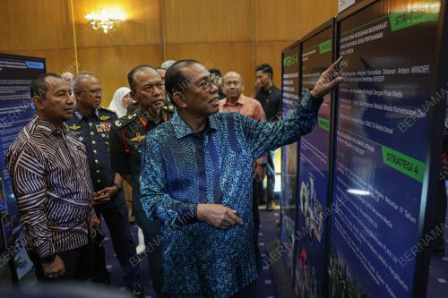 DATUK SERI MOHAMED KHALED NORDIN