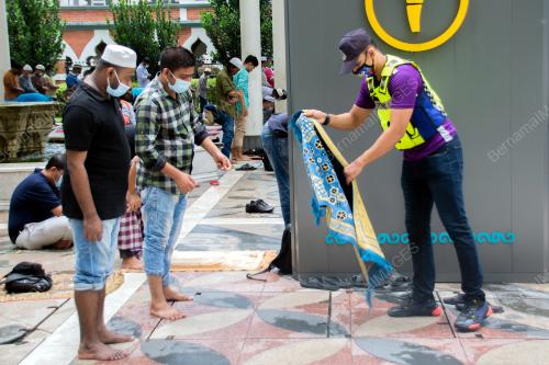 TINJAUAN KAWALAN SOP SOLAT JUMAAT