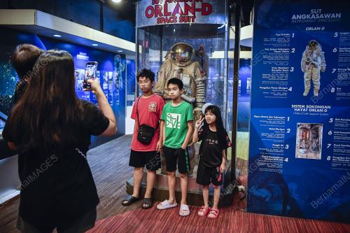 TINJAUAN PLANETARIUM NEGARA