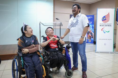 DATUK SERI MEGAT D SHAHRIMAN ZAHARUDIN