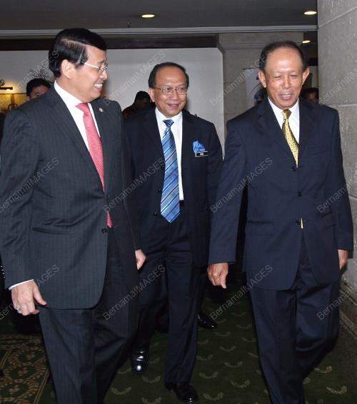 NUR HASSAN WIRAJUDA
