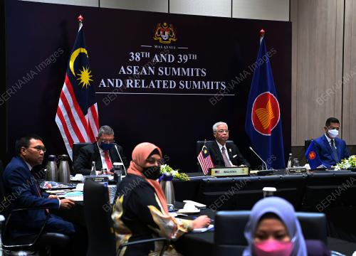 DATUK SERI ISMAIL SABRI YAAKOB