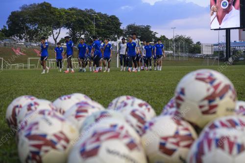SESI LATIHAN HARI PERTAMA PASUKAN BOLA SEPAK KEBANGSAAN MALAYSIA BAWAH 23 TAHUN