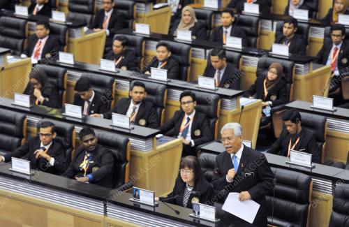 KL29_27072016_PARLIMEN
