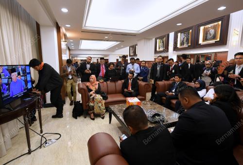 KL29_27102017_BAJET_BN201707159758