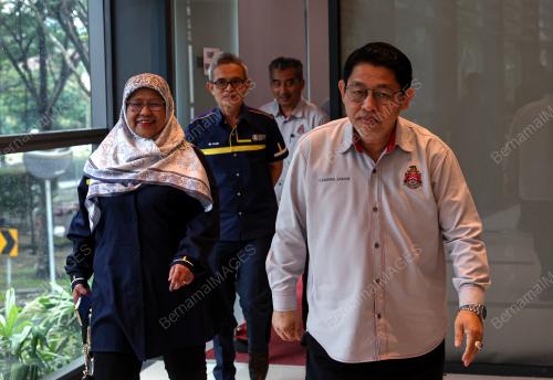 DATUK KAMARULZAMAN MD SALEH