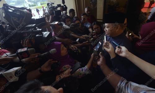 KL29_29012016_ANUAR_MUSA