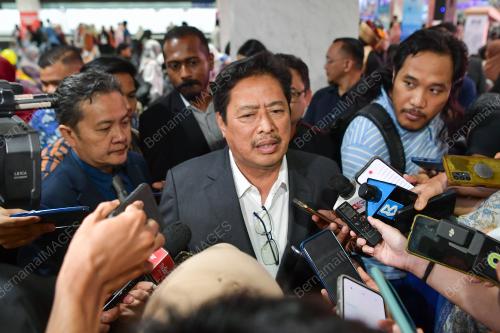 TAN SRI AZAM BAKI