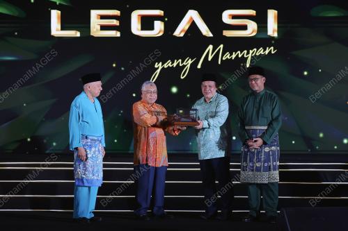 NOR AZMAN ZAINAL