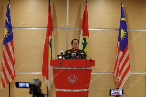 DATUK SERI AHMAD MASLAN