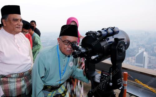 DATUK WAN ZAHIDI WAN TEH