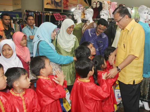 ISMAIL SABRI YAAKOB